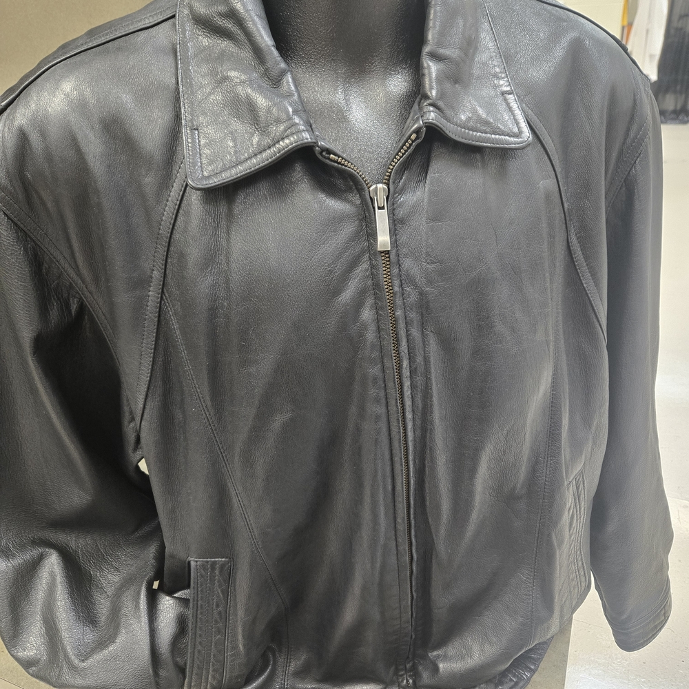 Members Only Black Leather Bomber Jacket